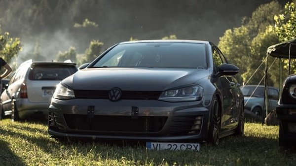 Can You Integrate a Digital Dashboard into a Volkswagen Golf MK7 for a Modern Look?