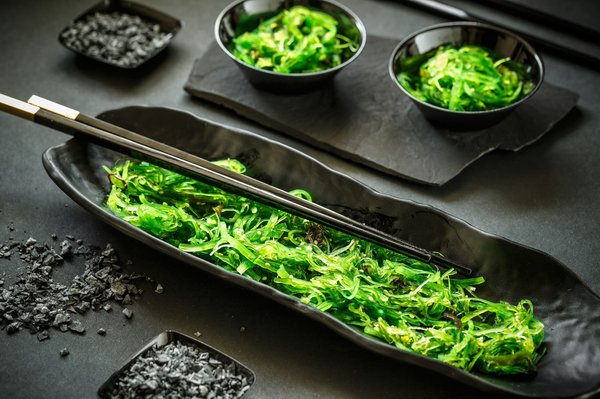 How Can Incorporating Seaweed into Your Diet Benefit Thyroid Health?